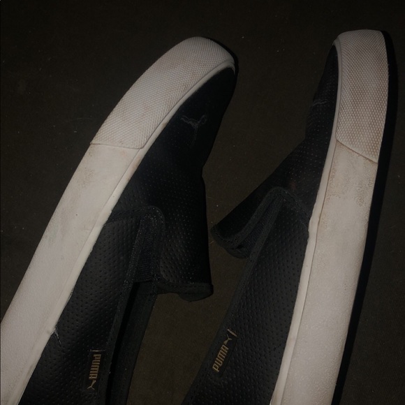 Black and white puma slip on shoes size 7 - Picture 5 of 8